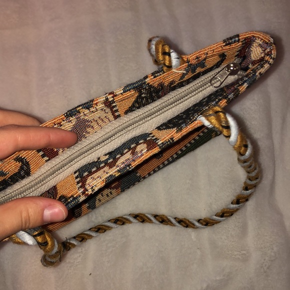 Faithful companion 2 strap bag - Picture 3 of 4